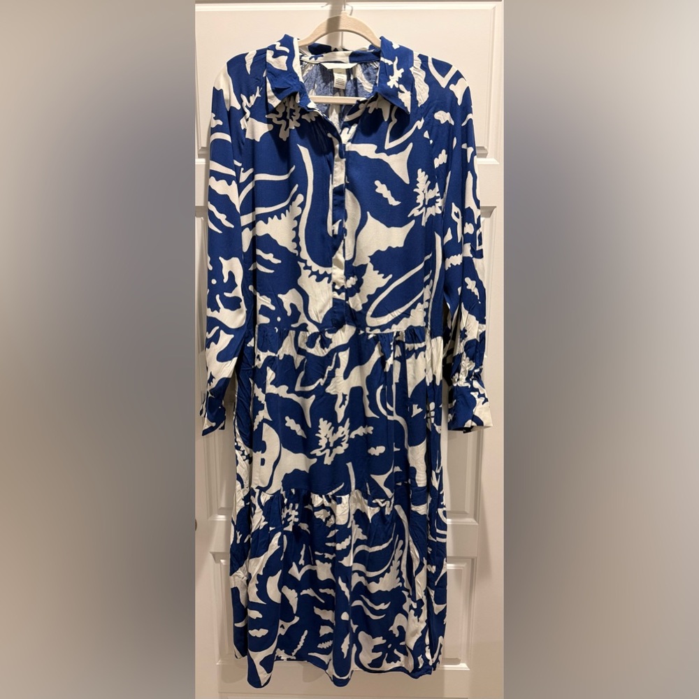 H&M Blue and White Abstract Dress